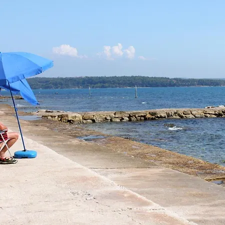 With Parking Space Novigrad - 7053 Apartment Novigrad Istria